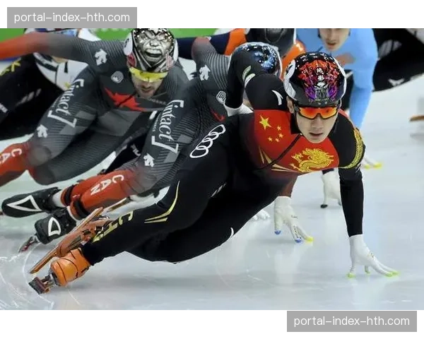 意大利短道队主场作战气势如虹 教练战术安排稳健收获首金